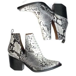 Jeffrey Campbell Cromwell Western Cowgirl Cutout Snake Print Leather Boot Size 6